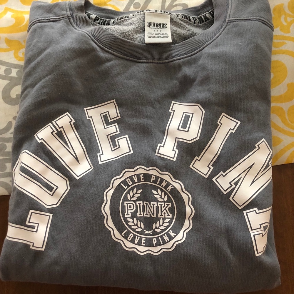 VS Pink Crewneck